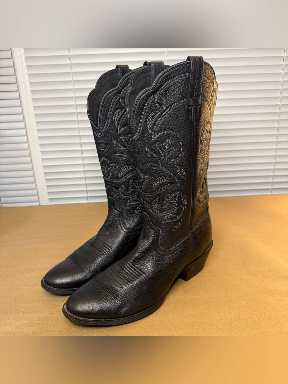 Ariat Black Leather Western Embroidered Heeled Boots
